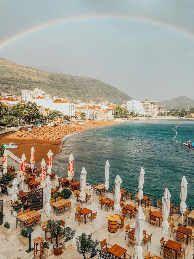Apartments First Line Petrovac Luaran gambar