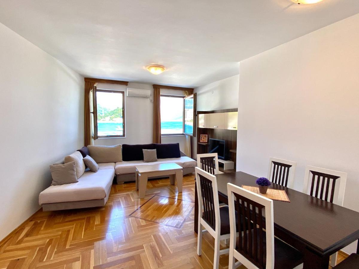 Apartments First Line Petrovac Luaran gambar
