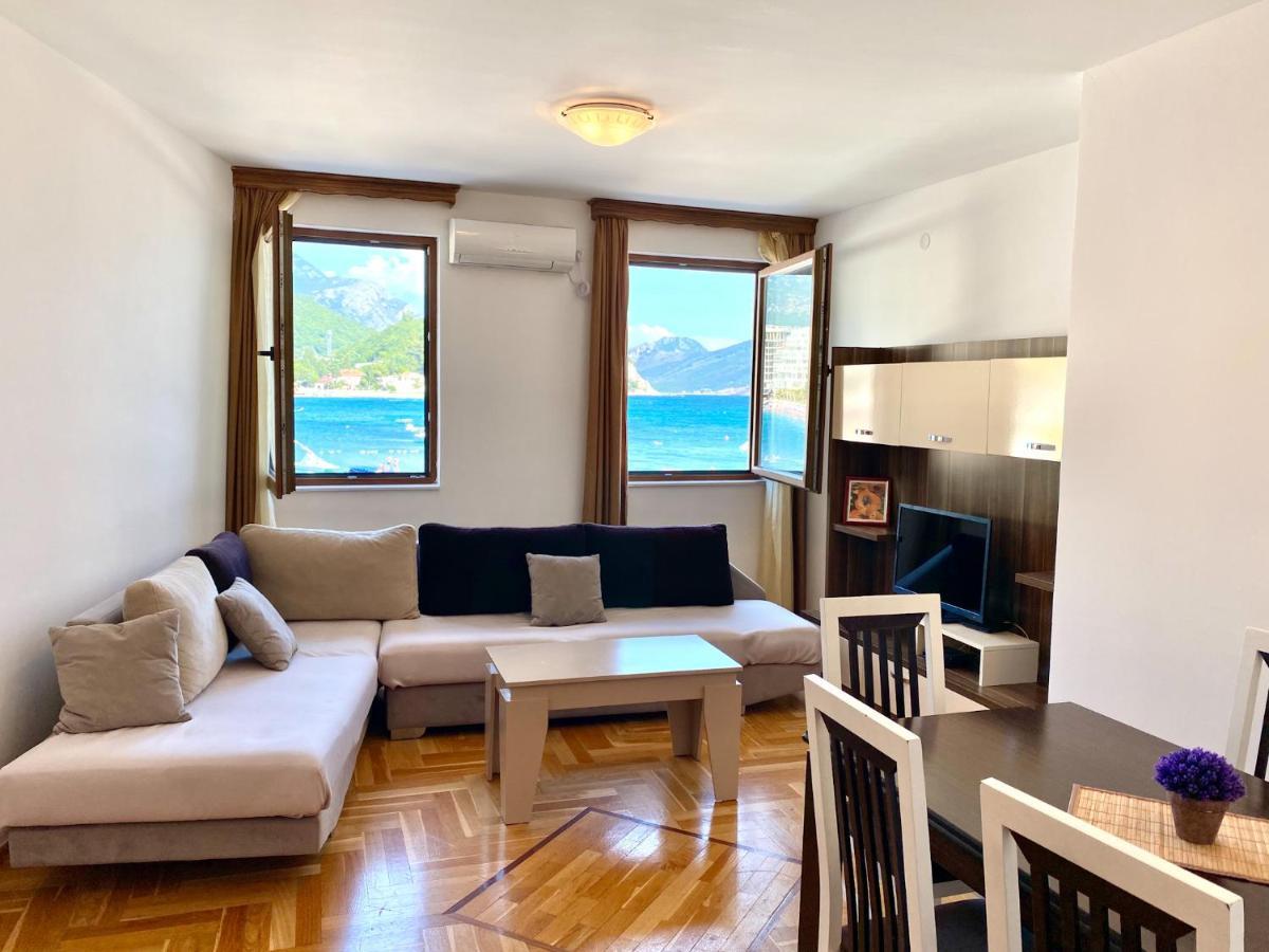 Apartments First Line Petrovac Luaran gambar