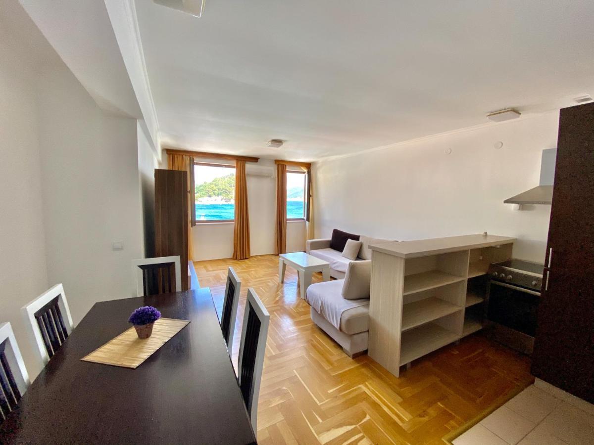Apartments First Line Petrovac Luaran gambar