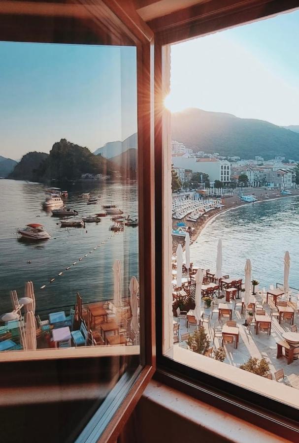 Apartments First Line Petrovac Luaran gambar