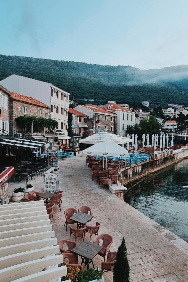 Apartments First Line Petrovac Luaran gambar