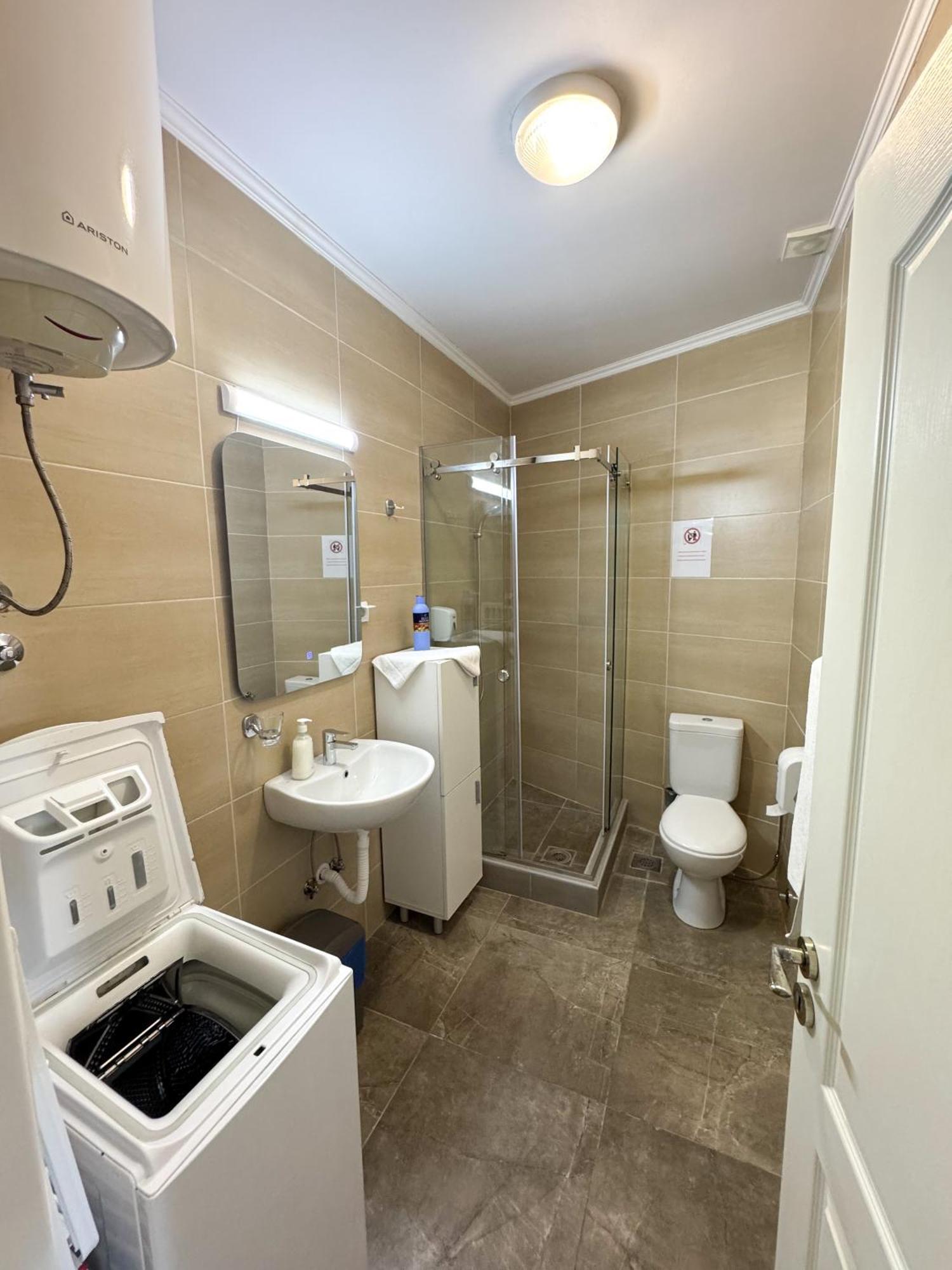 Apartments First Line Petrovac Luaran gambar