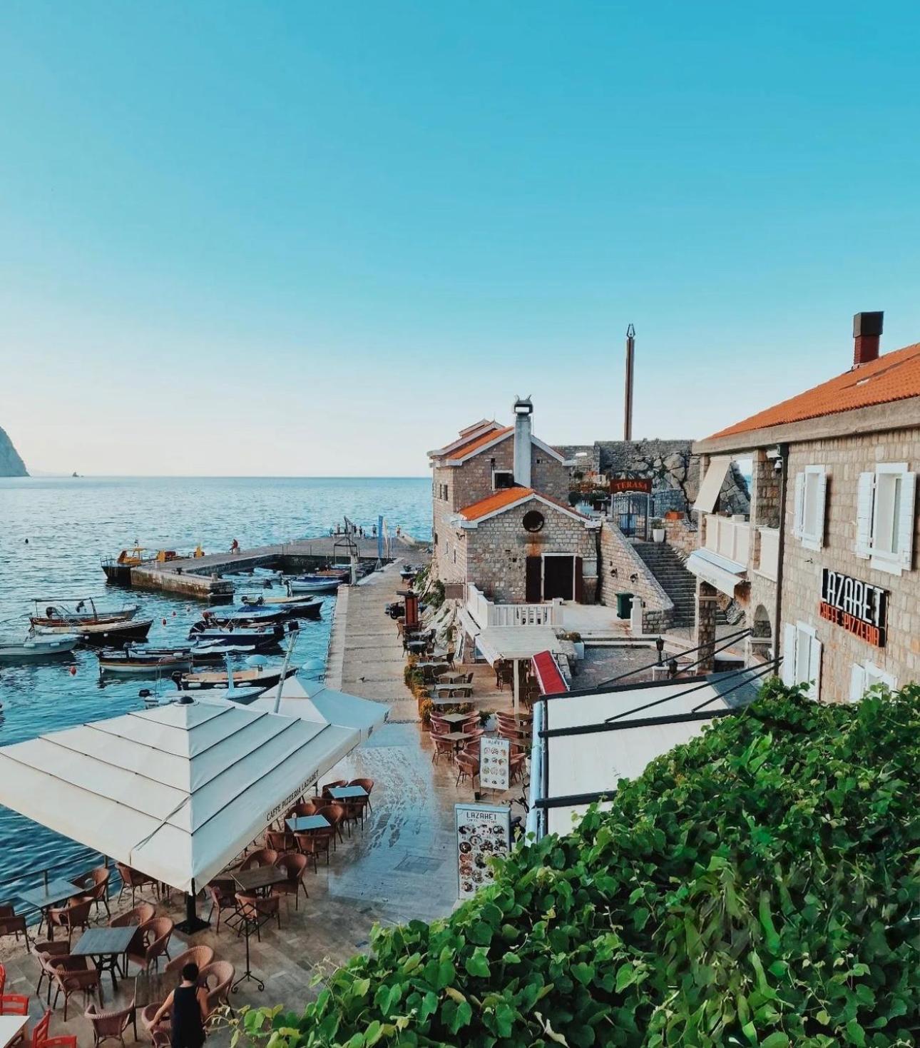 Apartments First Line Petrovac Luaran gambar