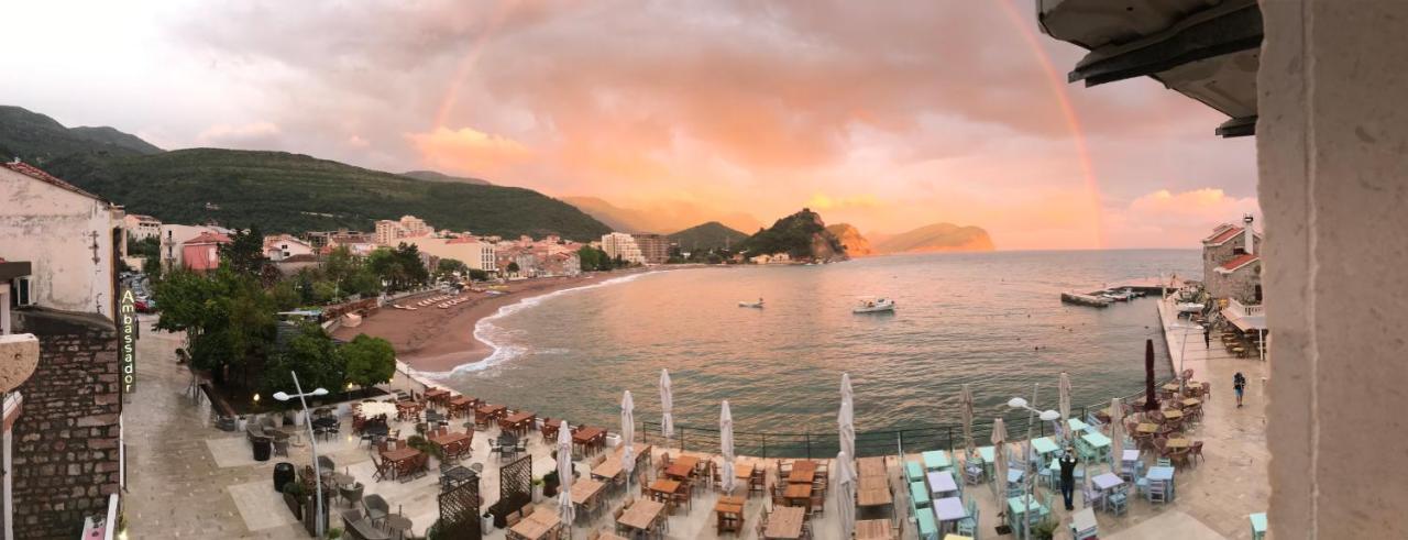 Apartments First Line Petrovac Luaran gambar